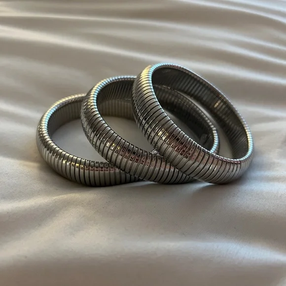 Silver Bangle Bracelet Set - Picture 2 of 3